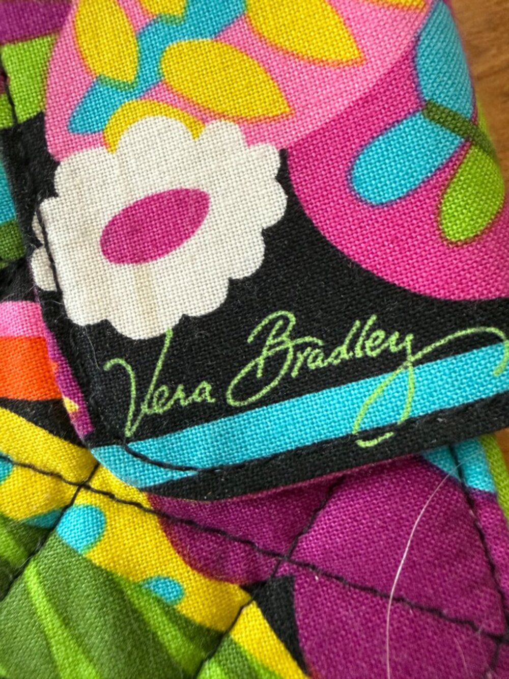 Vera Bradley Wristlet Wallet, Retired "Va Va Voom" Pattern, NWOT - Picture 13 of 15